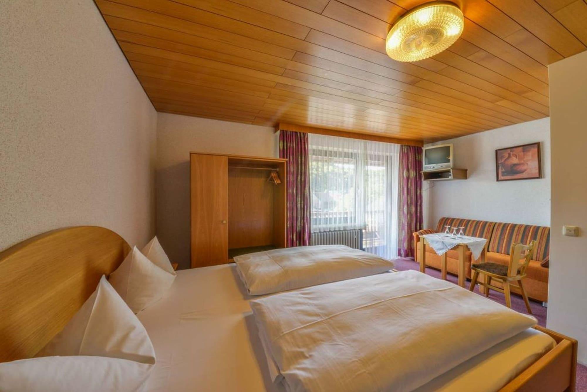 Hotel Gasthof Heckl Kinding Bagian luar foto