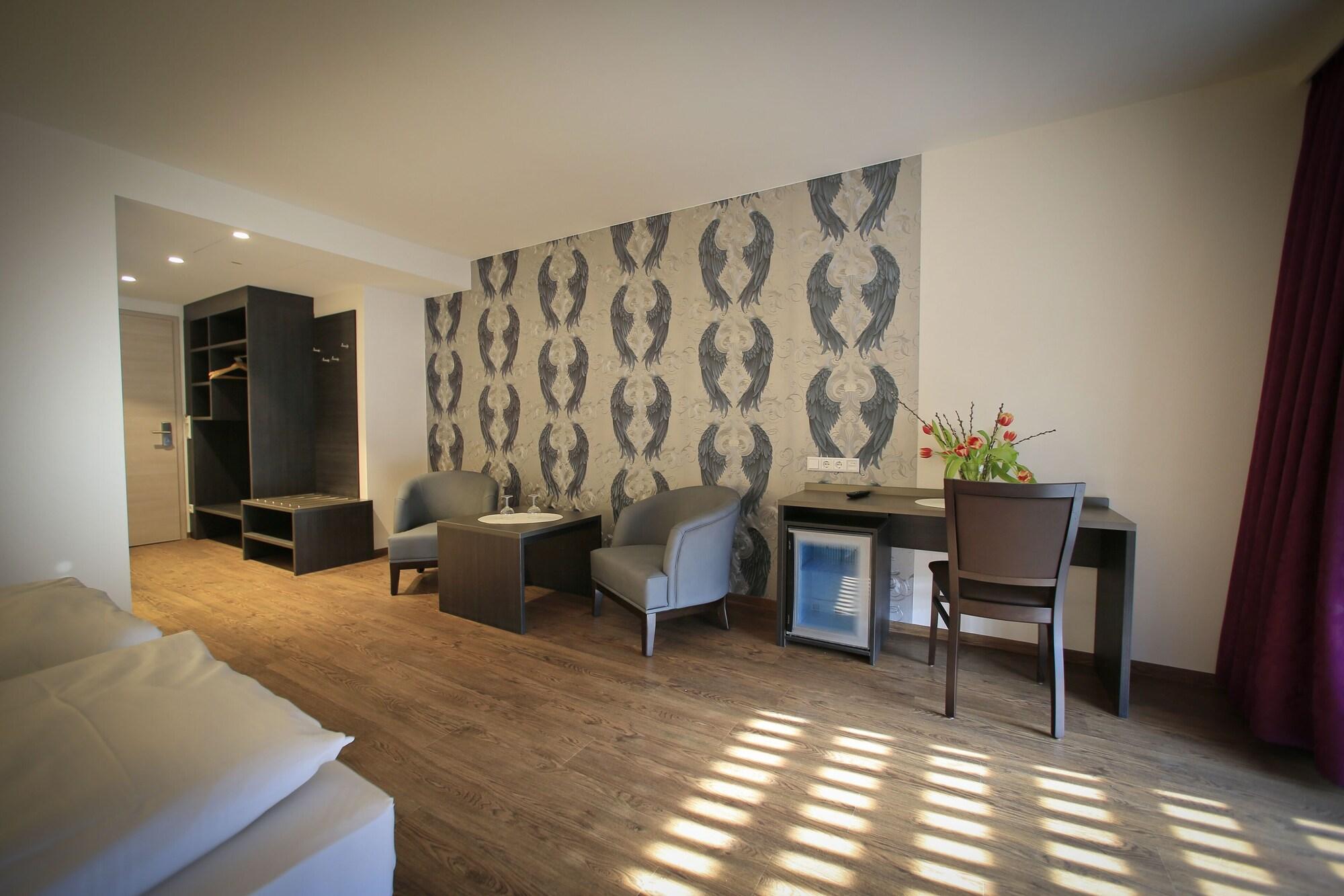 Hotel Gasthof Heckl Kinding Bagian luar foto