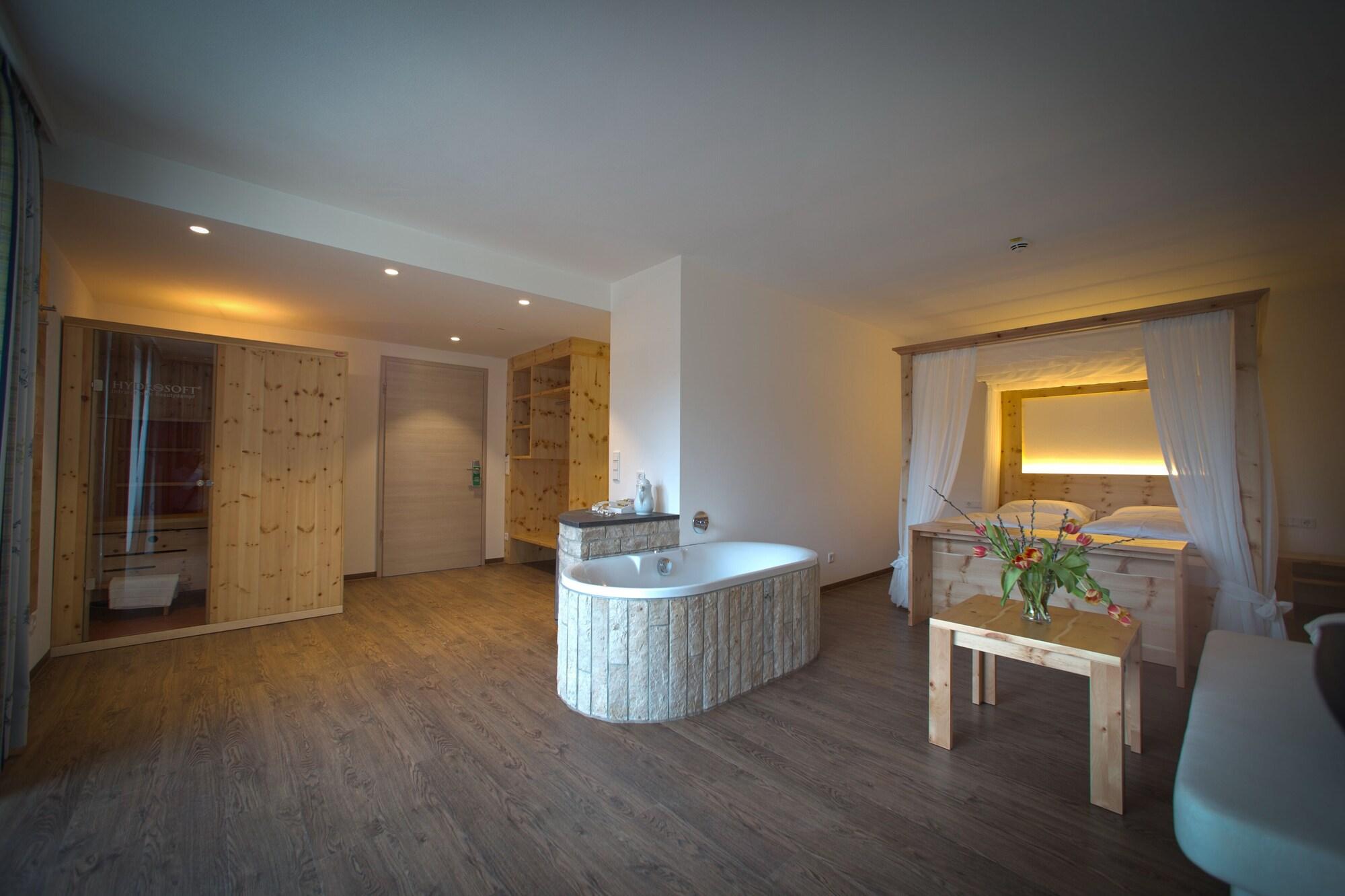 Hotel Gasthof Heckl Kinding Bagian luar foto