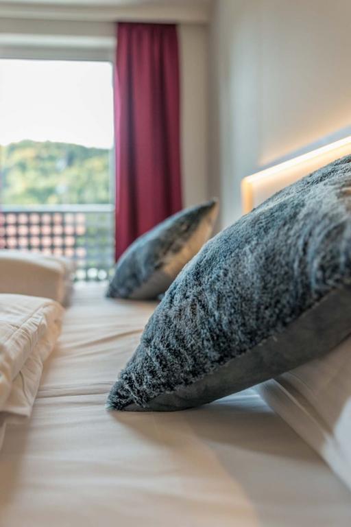 Hotel Gasthof Heckl Kinding Bagian luar foto